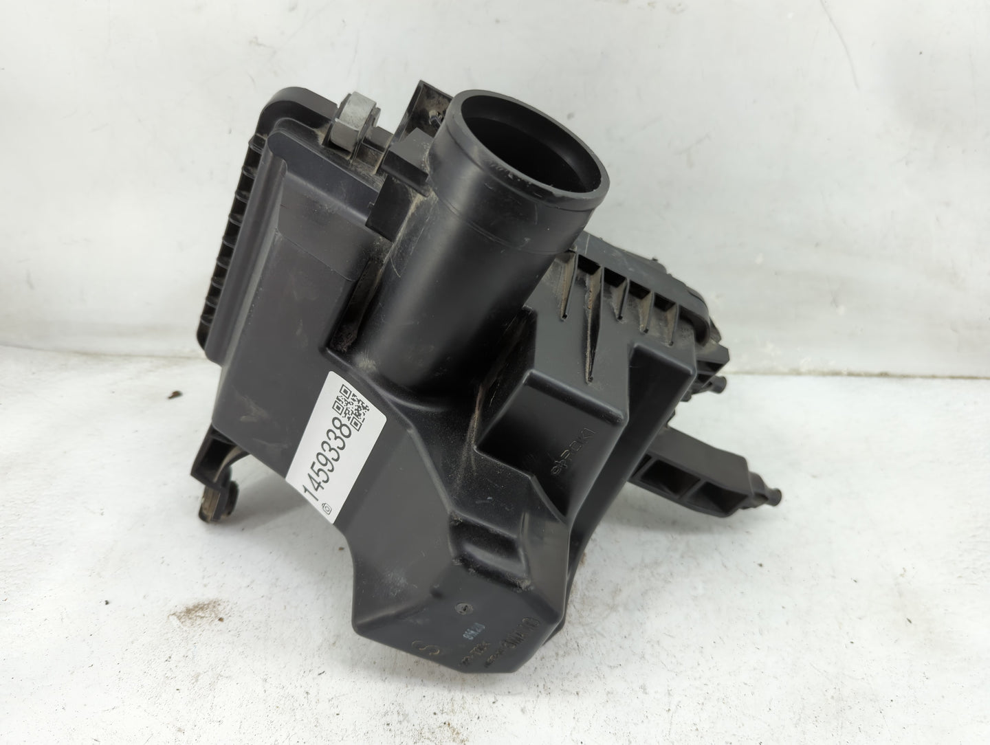 2009-2010 Nissan Cube Air Cleaner Intake-duct Hose Tube 1459338 - Oemusedautoparts1.com