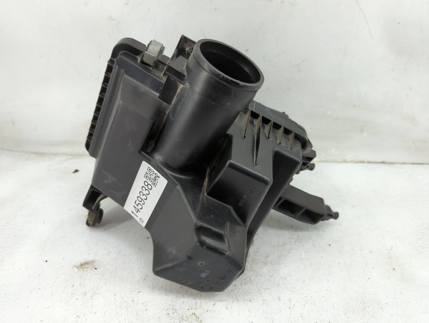 2009-2010 Nissan Cube Air Cleaner Intake-duct Hose Tube 1459338 - Oemusedautoparts1.com
