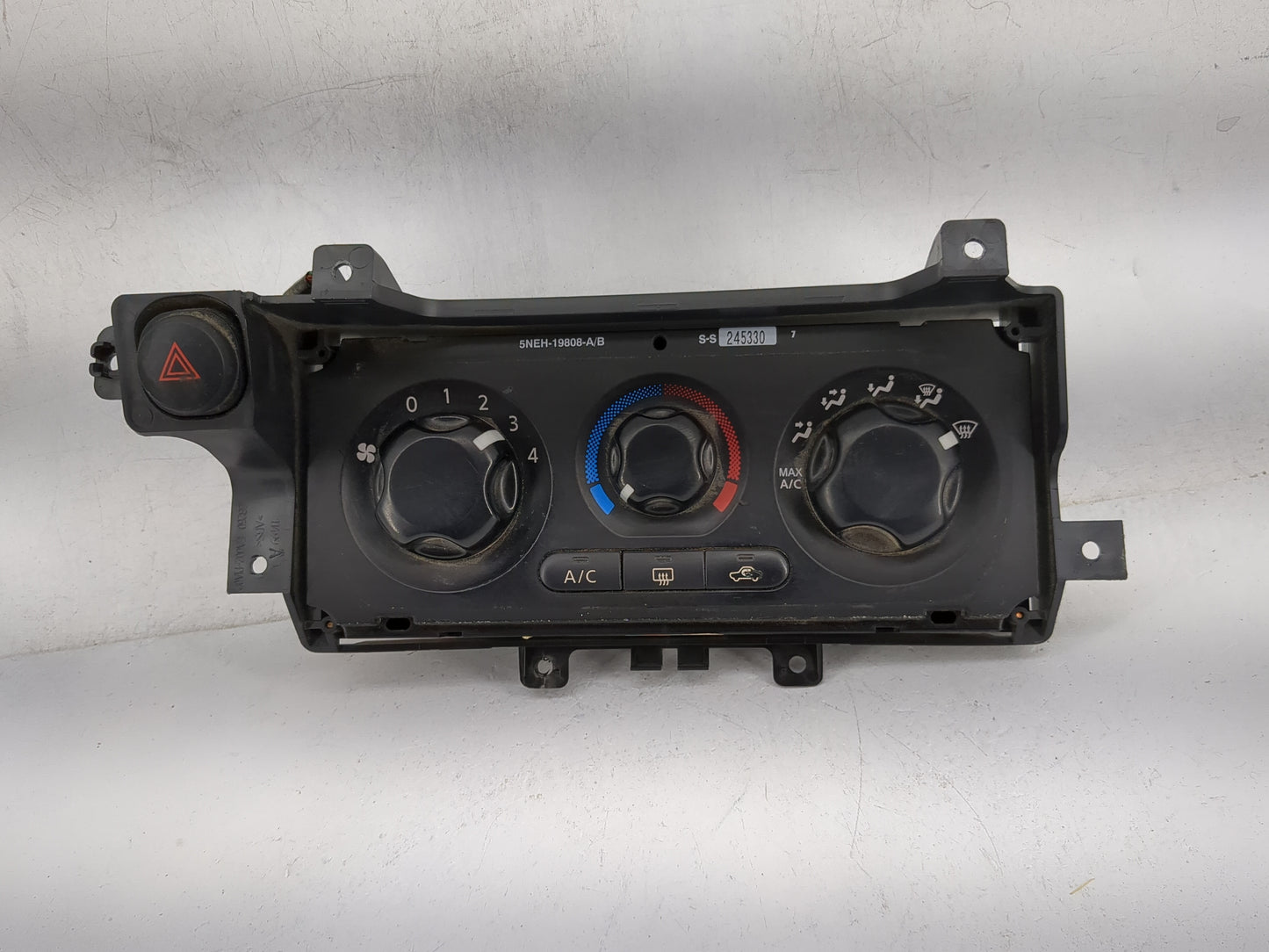 2005-2008 Nissan Frontier Climate Control Module Temperature AC/Heater Replacement P/N:5NEH-19808-A/B 5NEH-19808AN Fits OEM 