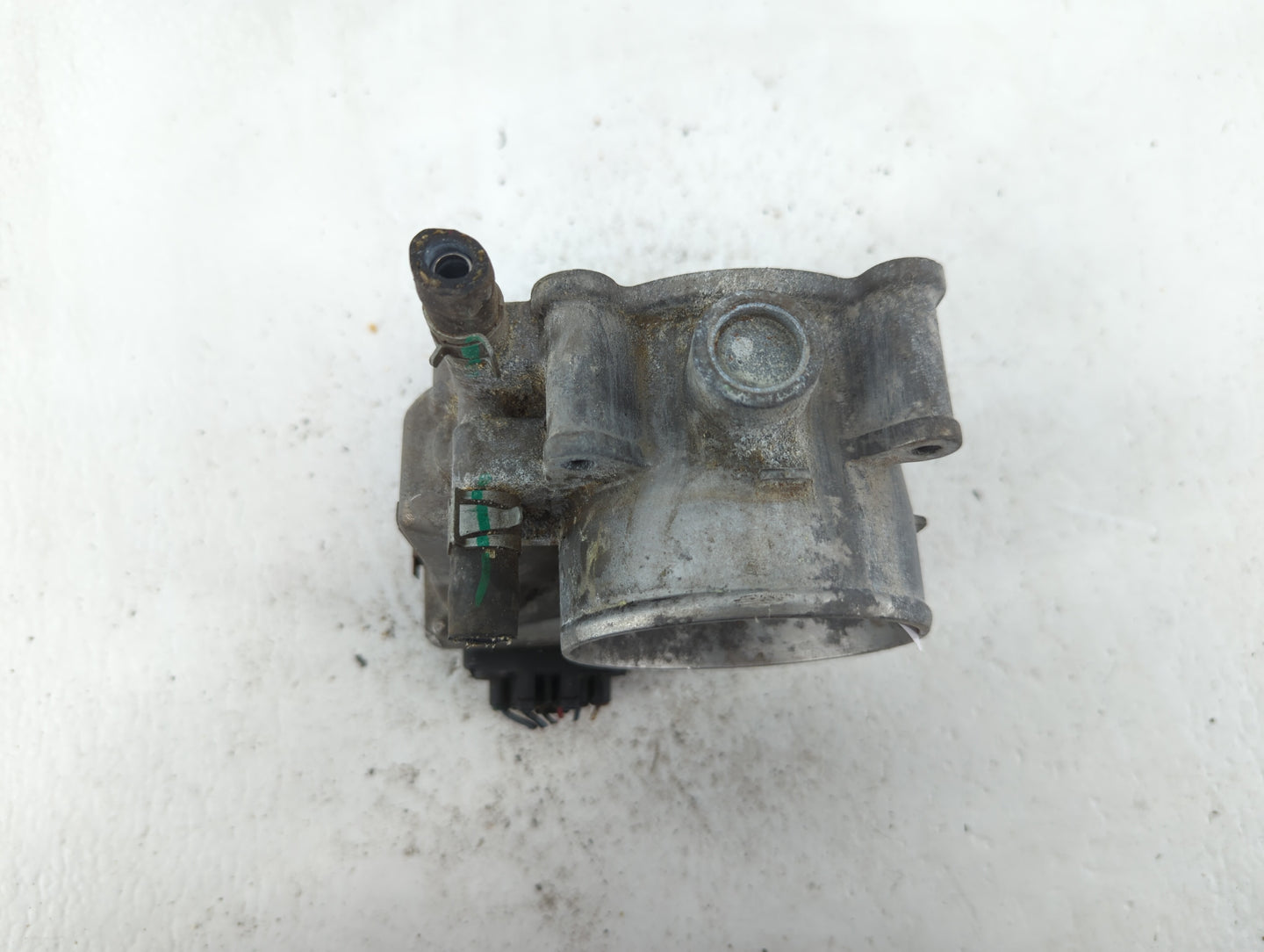 2005-2012 Nissan Frontier Throttle Body P/N:16119 7S001 A 16119 7S001 B Fits OEM Used Auto Parts - Oemusedautoparts1.com