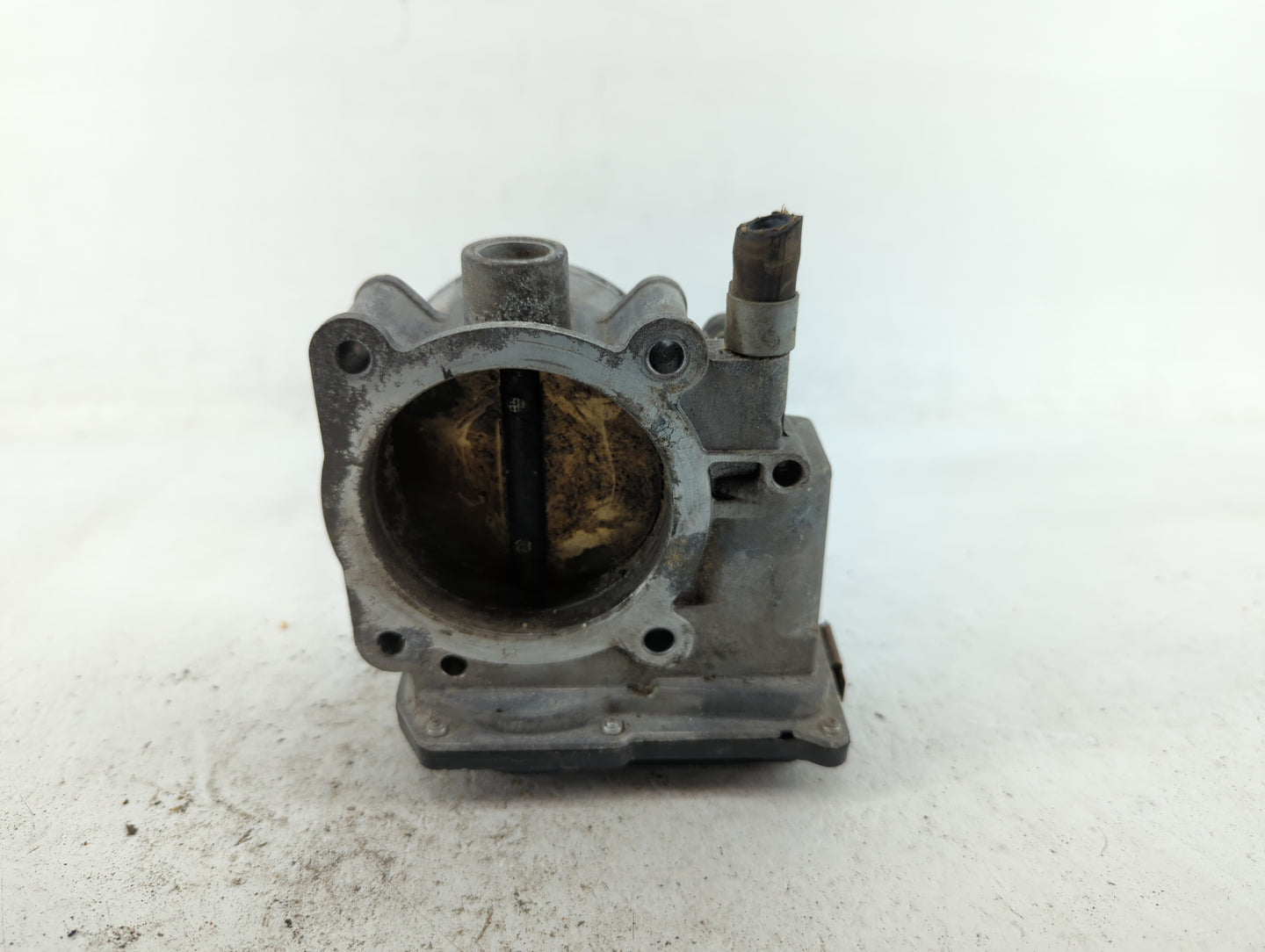 2005-2012 Nissan Frontier Throttle Body P/N:16119 7S001 A 16119 7S001 B Fits OEM Used Auto Parts - Oemusedautoparts1.com