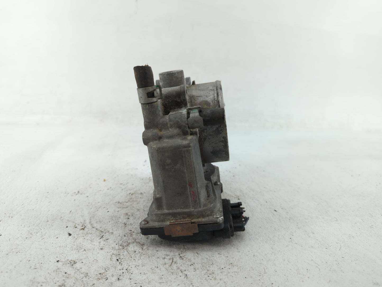 2005-2012 Nissan Frontier Throttle Body P/N:16119 7S001 A 16119 7S001 B Fits OEM Used Auto Parts - Oemusedautoparts1.com