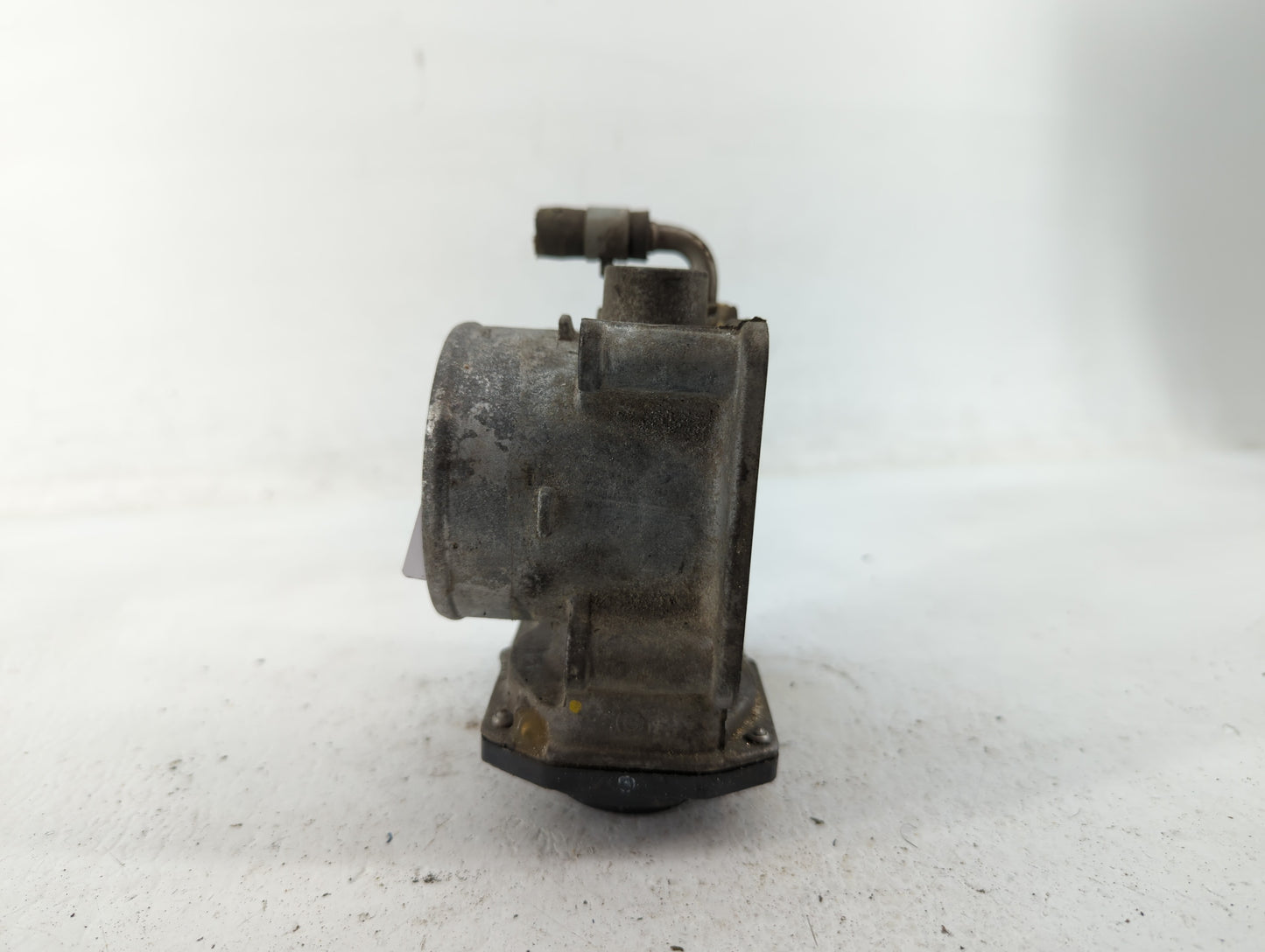 2009-2011 Nissan Frontier Throttle Body P/N:35100-2G700 EA-A60-01 C Fits Fits 2009 2010 2011 2012 OEM Used Auto Parts - Oemu