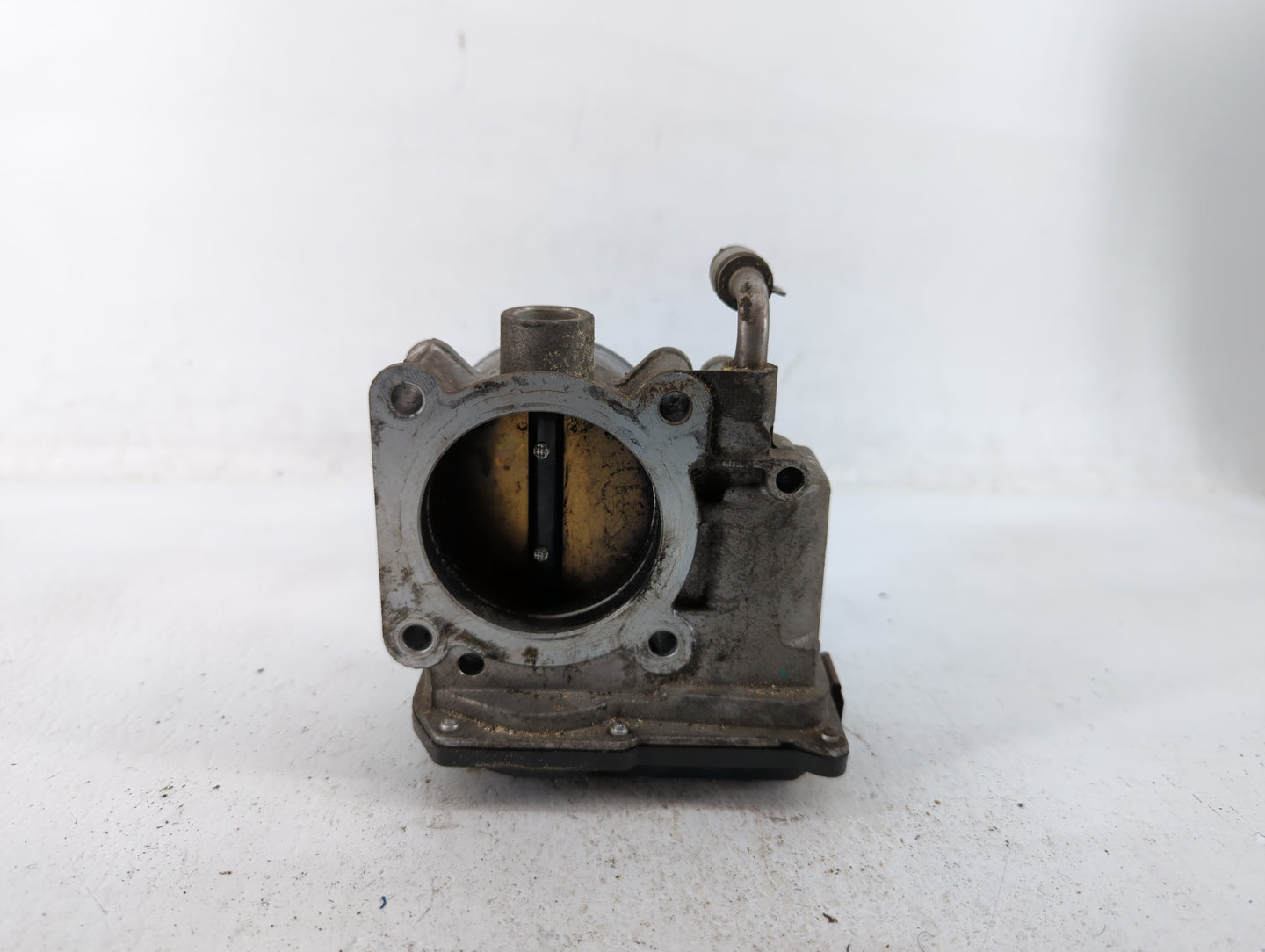 2009-2011 Nissan Frontier Throttle Body P/N:35100-2G700 EA-A60-01 C Fits Fits 2009 2010 2011 2012 OEM Used Auto Parts - Oemu