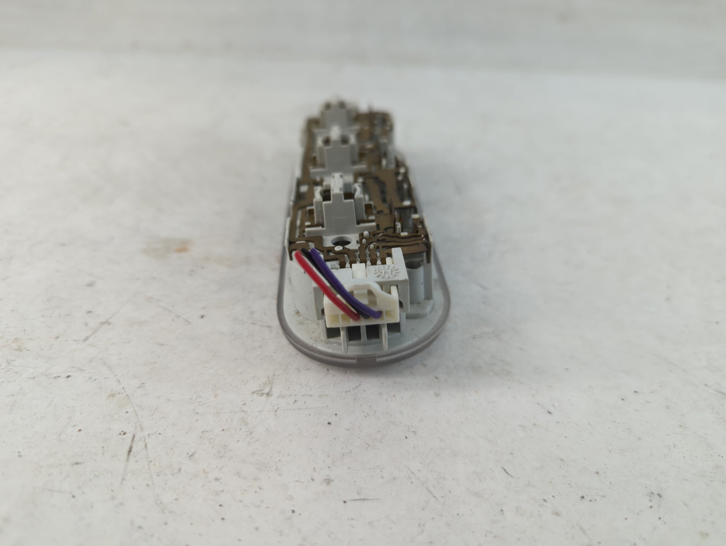 2010 Nissan Juke Overhead Roof Console - Oemusedautoparts1.com
