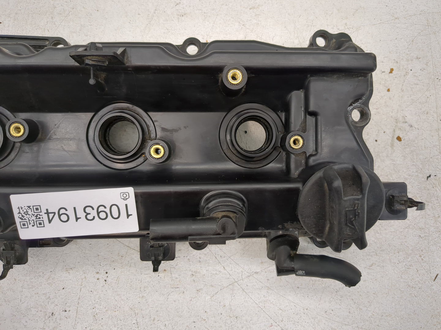 2010 Nissan Maxima Driver Left Cylinder Head Valve Cover P/N:Y2136-021 Fits OEM Used Auto Parts - Oemusedautoparts1.com