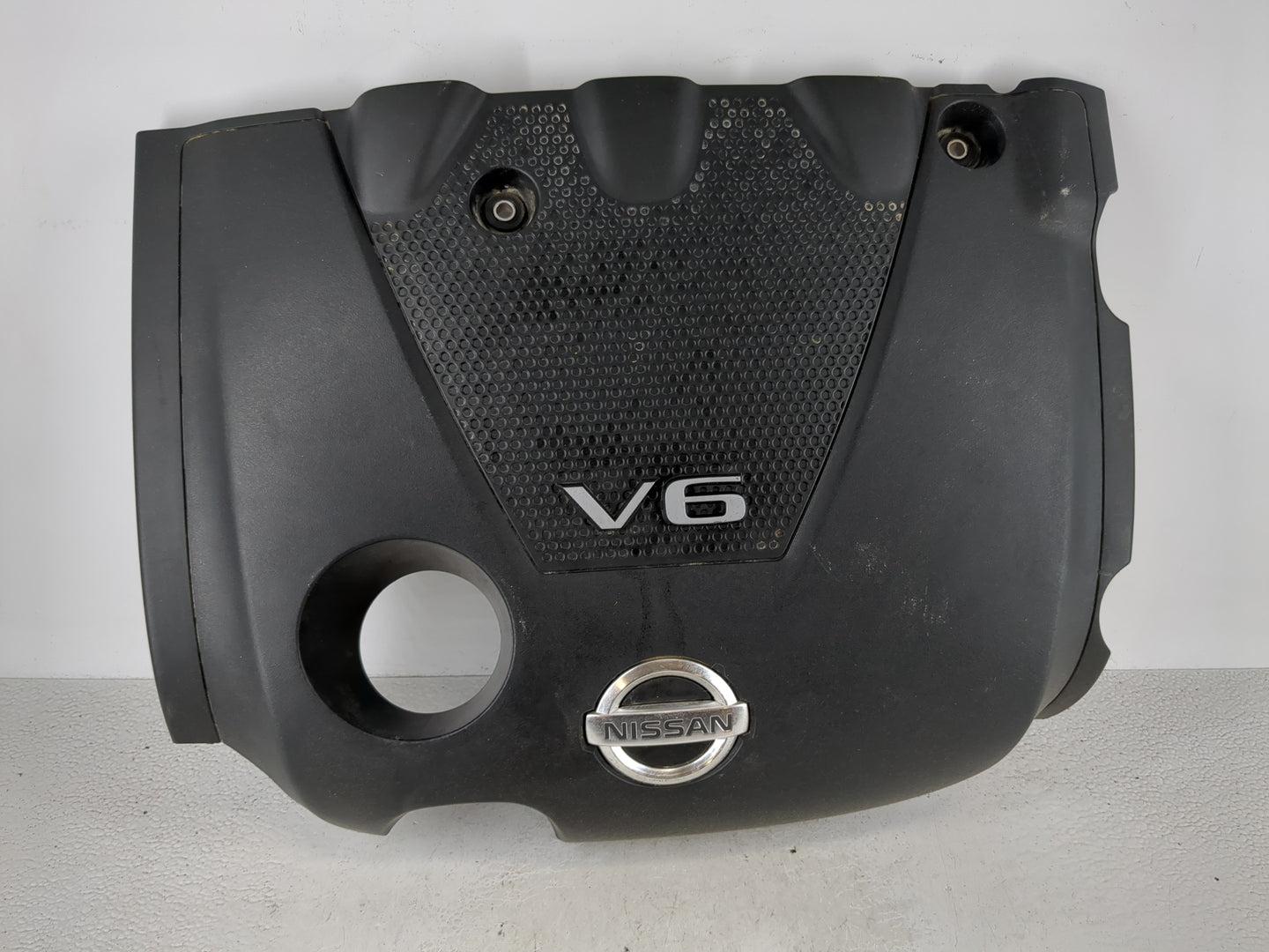 2010 Nissan Maxima Engine Cover - Oemusedautoparts1.com