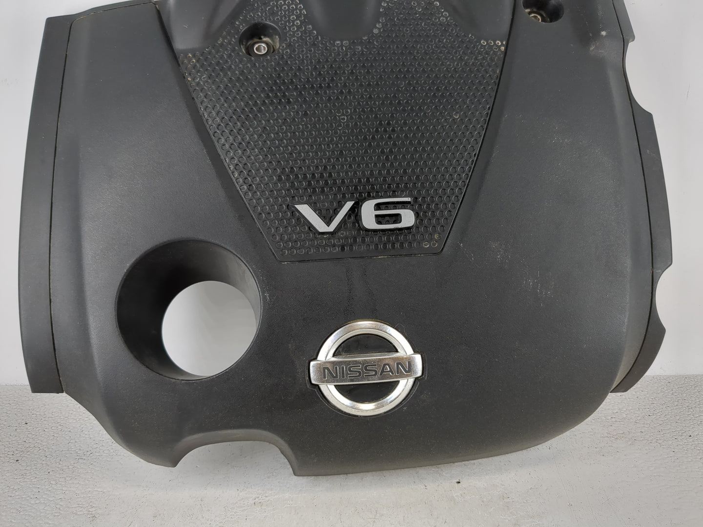 2010 Nissan Maxima Engine Cover - Oemusedautoparts1.com