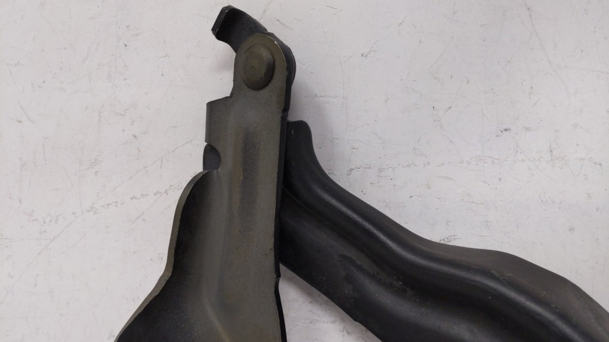 2010 Nissan Maxima Passenger Hood Hinge - Oemusedautoparts1.com