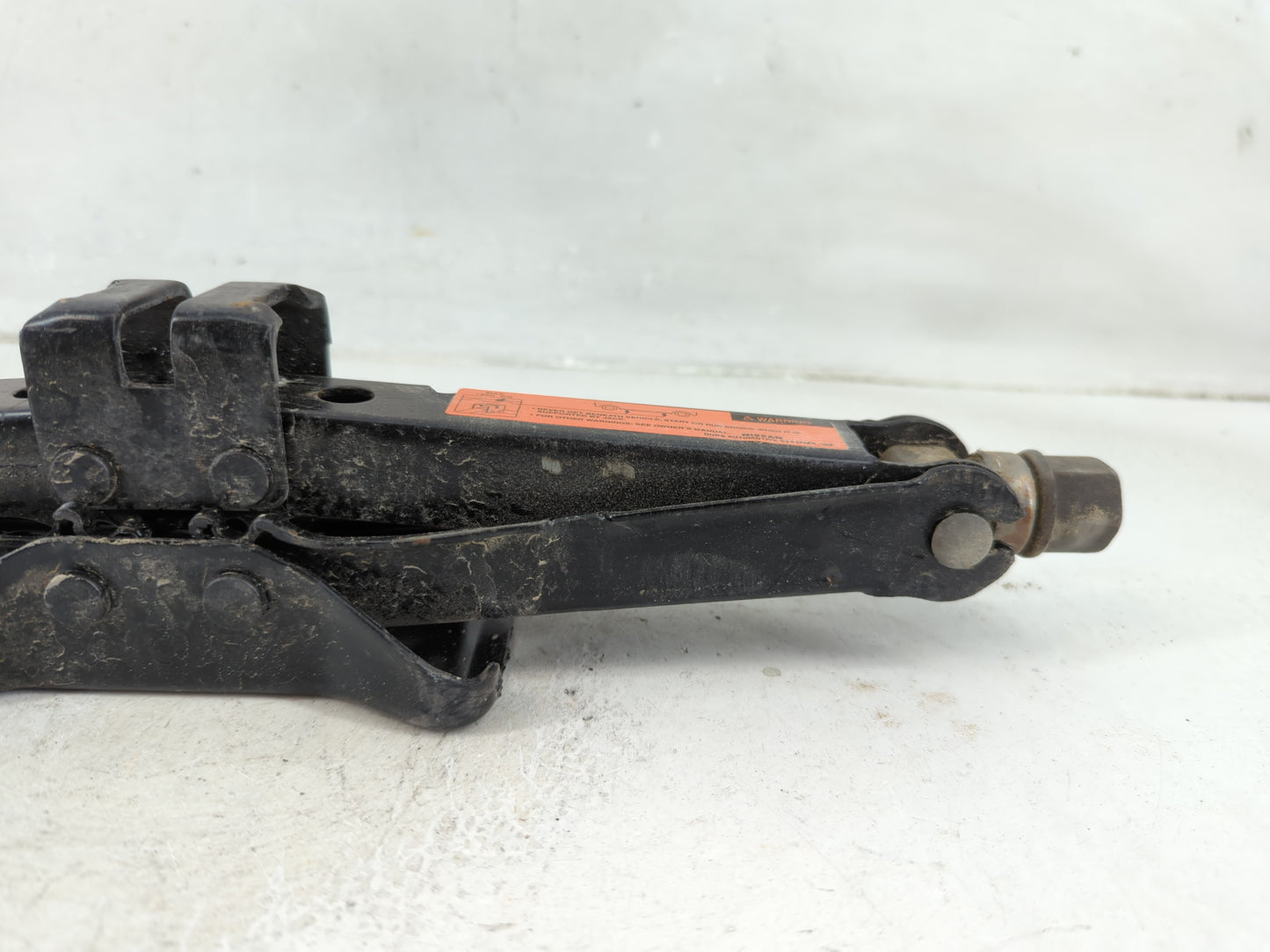 2010 Nissan Maxima Spare Scissor Car Jack 1188184 - Oemusedautoparts1.com