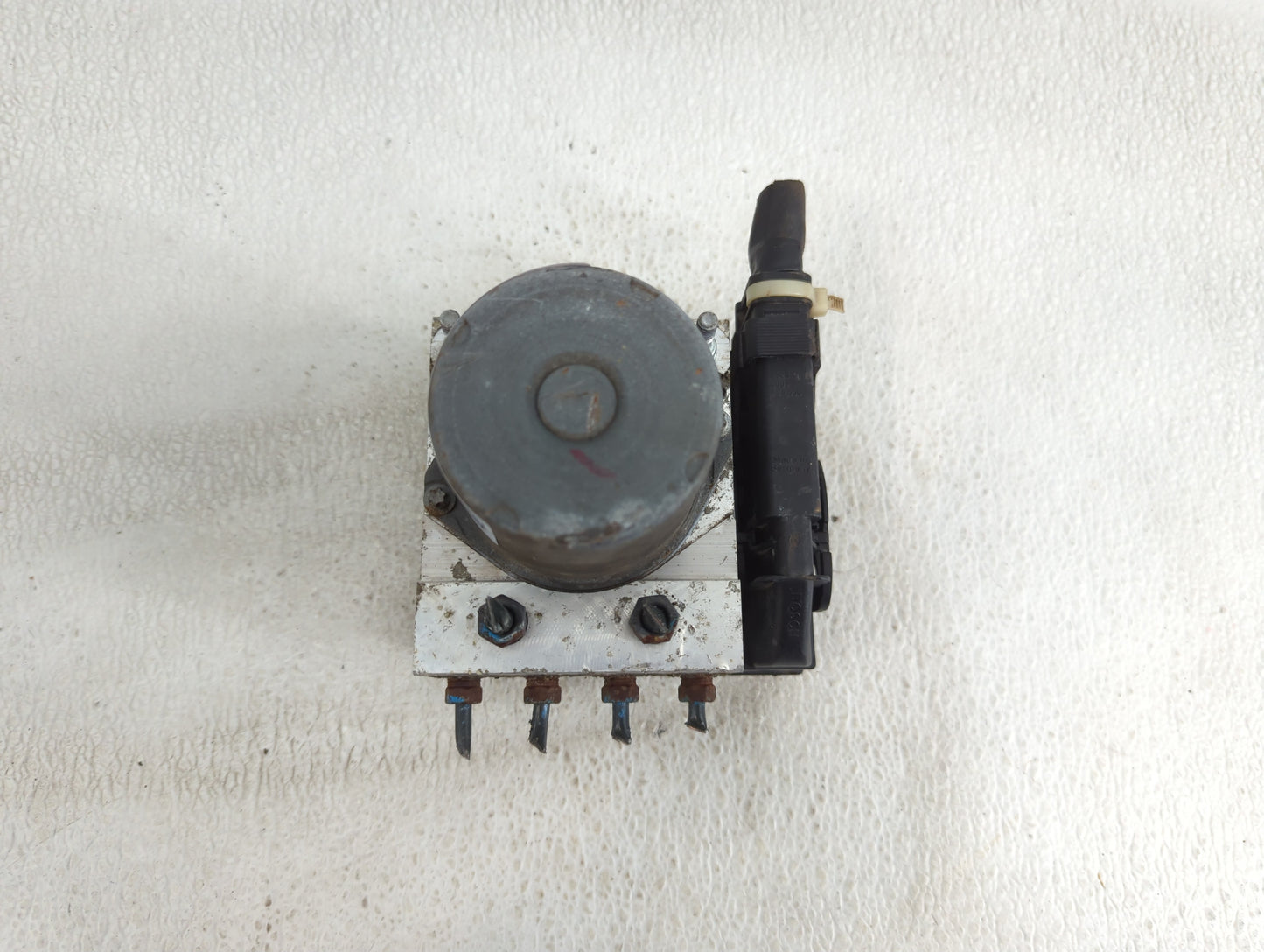 2009-2010 Nissan Maxima ABS Pump Control Module Replacement Fits Fits 2009 2010 OEM Used Auto Parts - Oemusedautoparts1.com