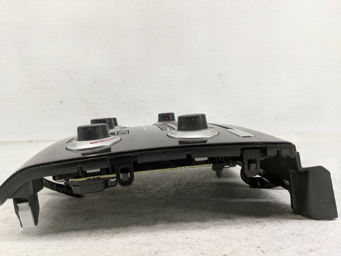 2010-2010 Nissan Maxima Radio Control Panel - Oemusedautoparts1.com