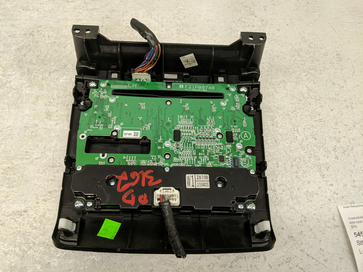 2010-2010 Nissan Maxima Radio Control Panel - Oemusedautoparts1.com