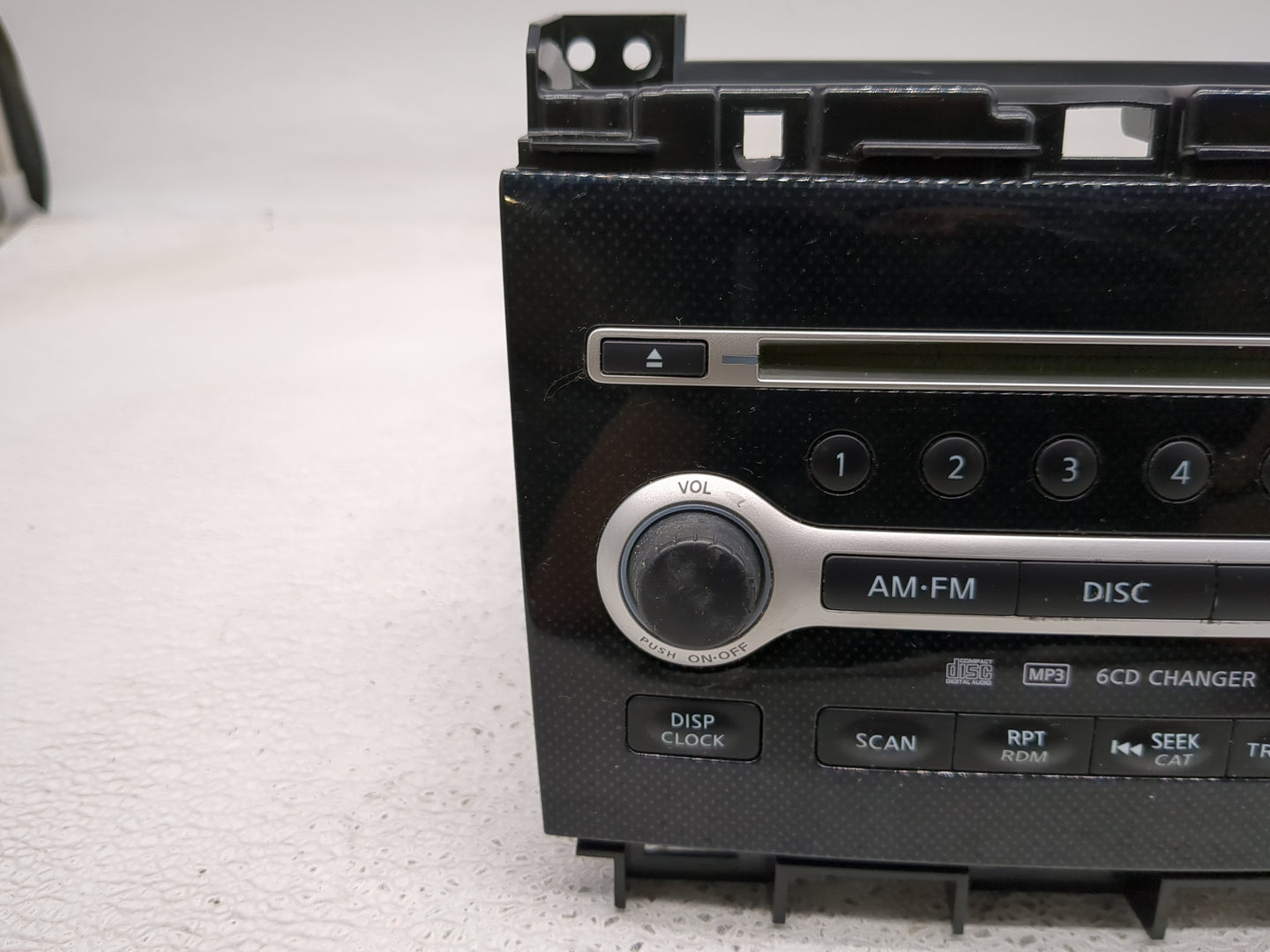 2009-2010 Nissan Maxima Radio AM FM Cd Player Receiver Replacement P/N:28185 9N70B Fits Fits 2009 2010 OEM Used Auto Parts -
