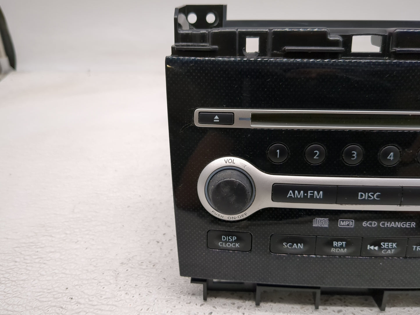 2009-2010 Nissan Maxima Radio AM FM Cd Player Receiver Replacement P/N:28185 9N70B Fits Fits 2009 2010 OEM Used Auto Parts -
