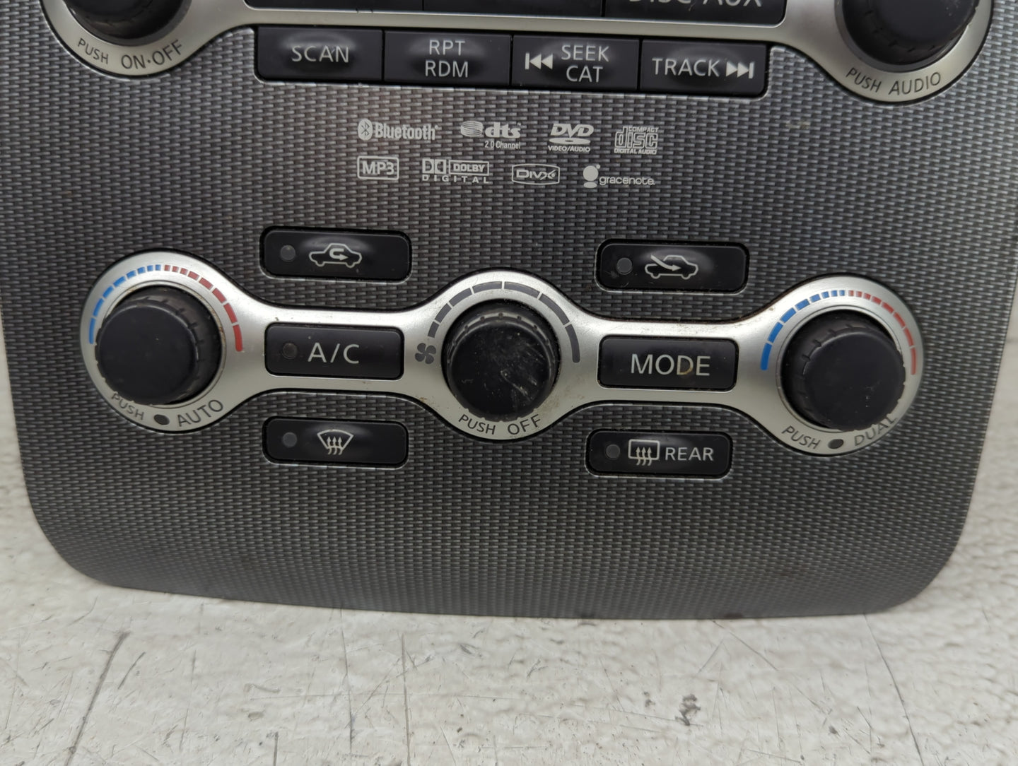 2010-2011 Nissan Maxima Radio AM FM Cd Player Receiver Replacement P/N:ZX70A-210420 Fits Fits 2010 2011 OEM Used Auto Parts 