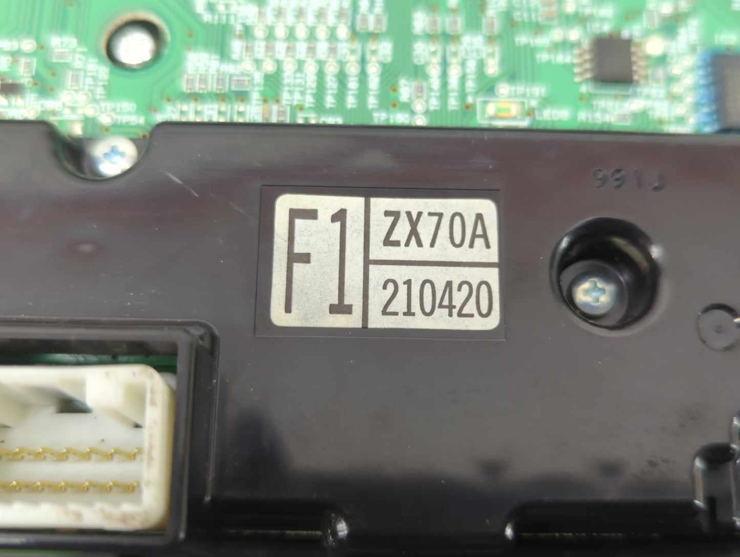 2010-2011 Nissan Maxima Radio AM FM Cd Player Receiver Replacement P/N:ZX70A-210420 Fits Fits 2010 2011 OEM Used Auto Parts 
