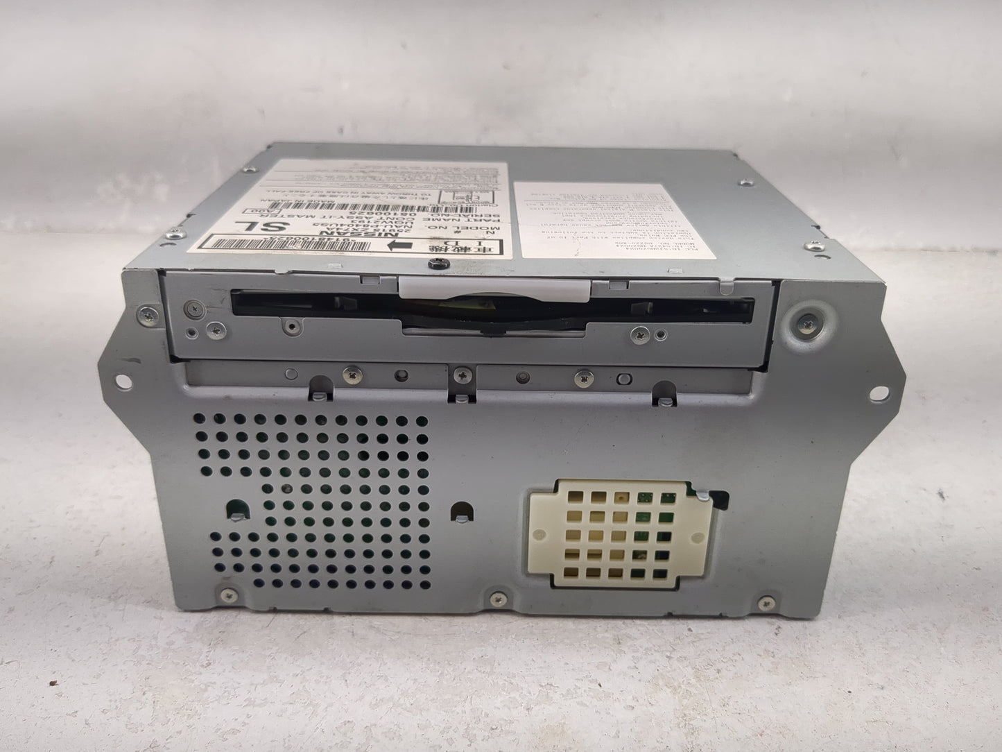 2010-2011 Nissan Maxima Radio AM FM Cd Player Receiver Replacement P/N:25915ZX74A NAU-P8404US5 Fits Fits 2010 2011 OEM Used 