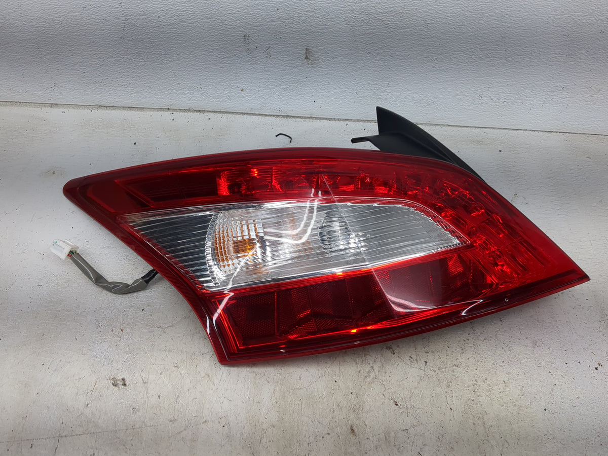 2009-2011 Nissan Maxima Tail Light Assembly Driver Left OEM P/N:P6775 Fits Fits 2009 2010 2011 OEM Used Auto Parts - Oemused