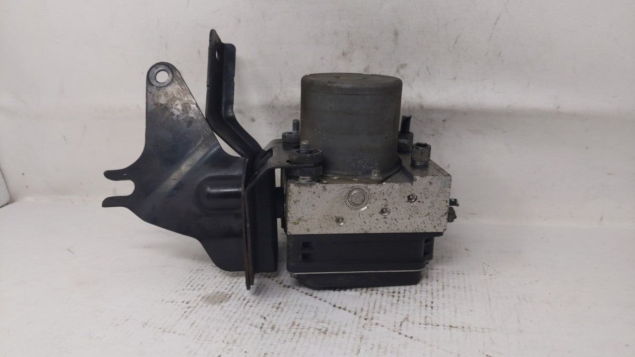 2009-2010 Nissan Maxima ABS Pump Control Module Replacement P/N:476609N00C 47660-9N00C Fits Fits 2009 2010 OEM Used Auto Par
