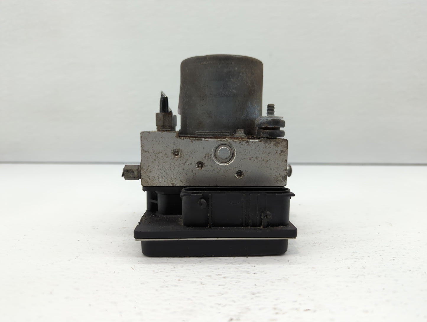 2009-2010 Nissan Maxima ABS Pump Control Module Replacement P/N:476609N00C 47660 9N00C Fits Fits 2009 2010 OEM Used Auto Par