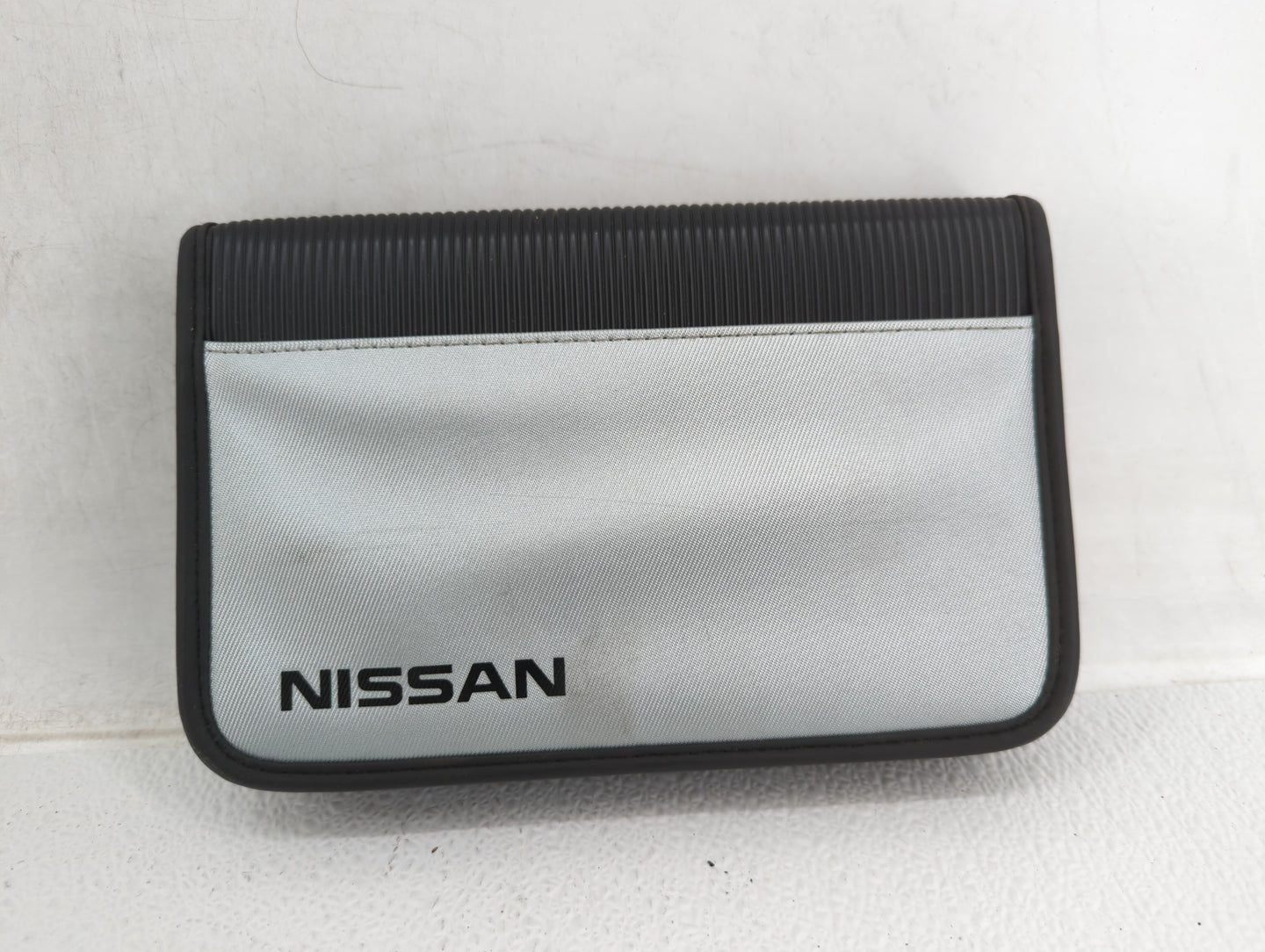 2010 Nissan Maxima Owners Manual Book Guide OEM Used Auto Parts - Oemusedautoparts1.com