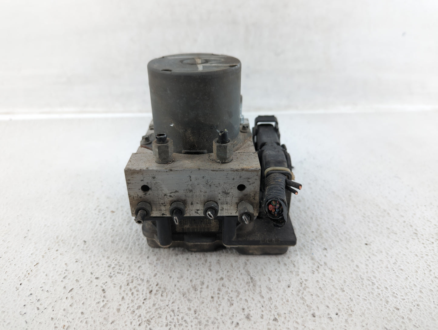 2009-2010 Nissan Maxima ABS Pump Control Module Replacement P/N:47060-9N00C Fits Fits 2009 2010 OEM Used Auto Parts - Oemuse