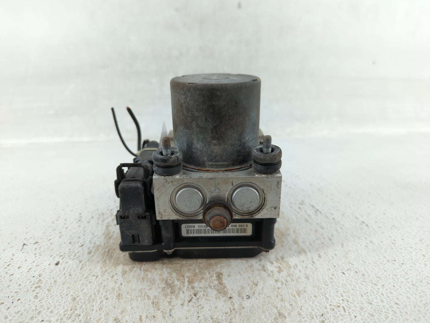 2009-2010 Nissan Maxima ABS Pump Control Module Replacement P/N:47060-9N00C Fits Fits 2009 2010 OEM Used Auto Parts - Oemuse