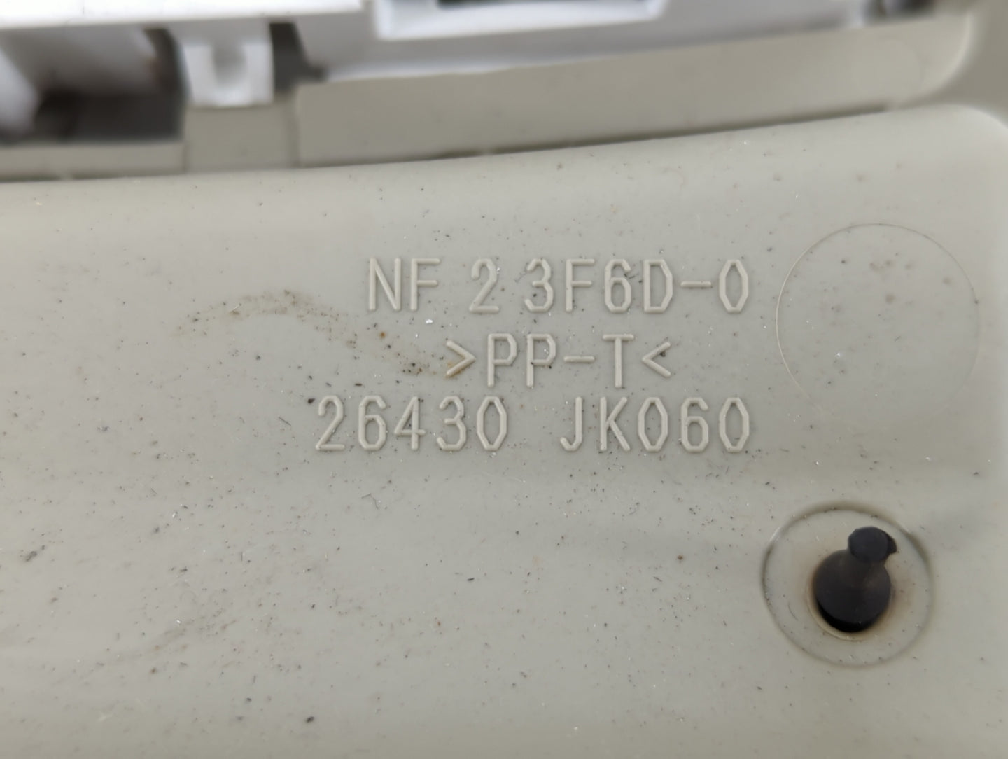 2010 Nissan Maxima Overhead Roof Console - Oemusedautoparts1.com