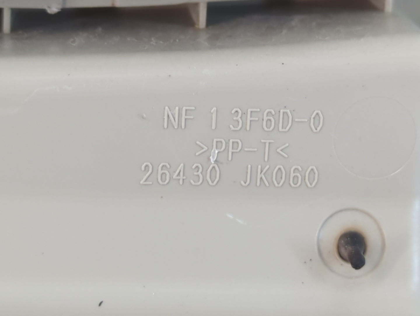 2010 Nissan Maxima Overhead Roof Console - Oemusedautoparts1.com