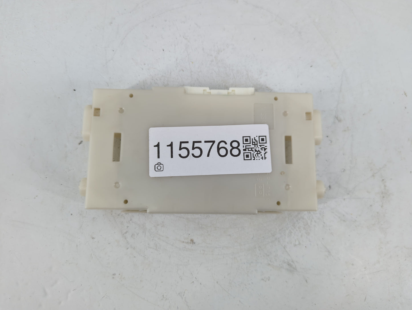 2010-2014 Nissan Murano Temperature Control Module 27760 1aa1e - Oemusedautoparts1.com