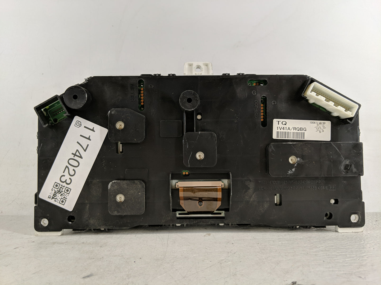 2010 Nissan Murano Instrument Cluster Speedometer Gauges P/N:1V41A/RQBG Fits OEM Used Auto Parts - Oemusedautoparts1.com