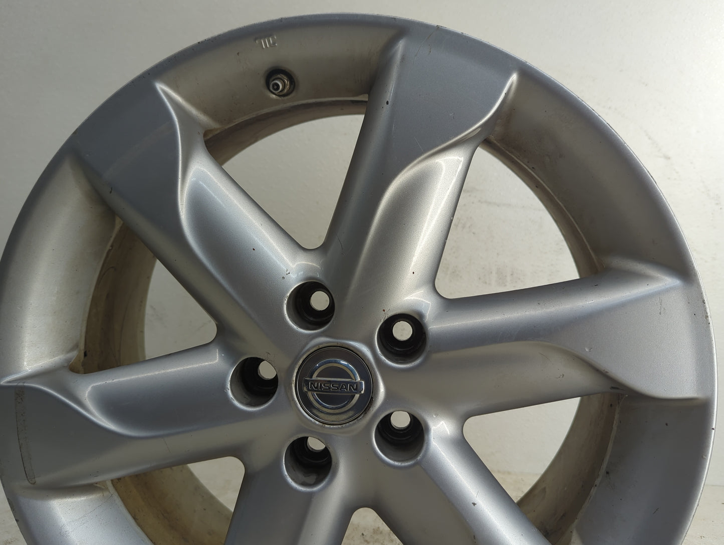 2009-2010 Nissan Murano Oem Wheel Rim - Oemusedautoparts1.com