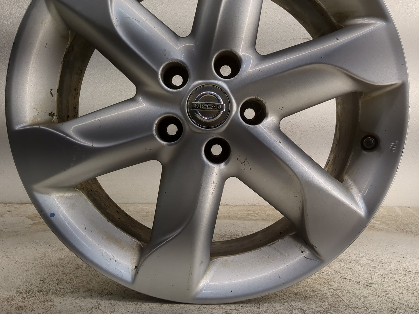 2009-2010 Nissan Murano Oem Wheel Rim - Oemusedautoparts1.com