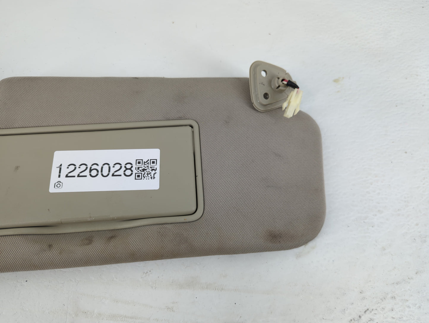 2009-2014 Nissan Murano Sun Visor Shade Replacement Passenger Right Mirror Fits Fits 2009 2010 2011 2012 2013 2014 OEM Used 