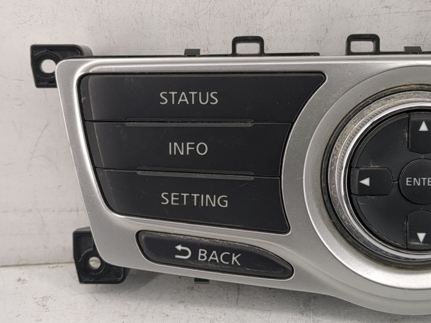 2009-2010 Nissan Murano Radio Control Panel - Oemusedautoparts1.com