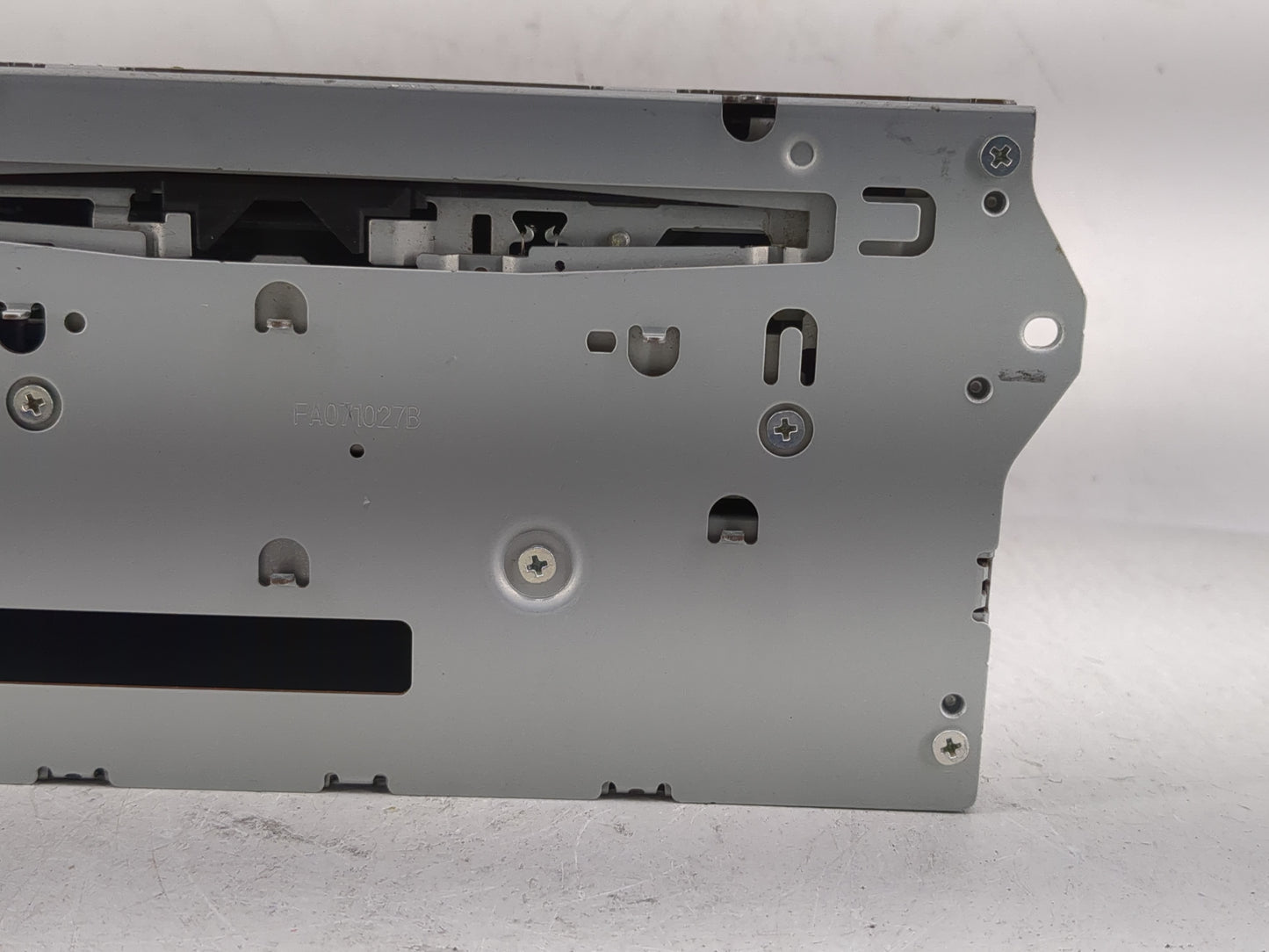 2009-2010 Nissan Murano Radio AM FM Cd Player Receiver Replacement P/N:25915 1AA1A Fits Fits 2009 2010 OEM Used Auto Parts -