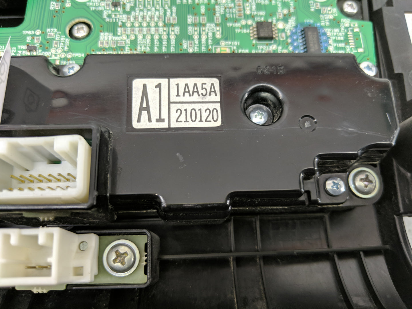 2010-2010 Nissan Murano Radio Control Panel - Oemusedautoparts1.com