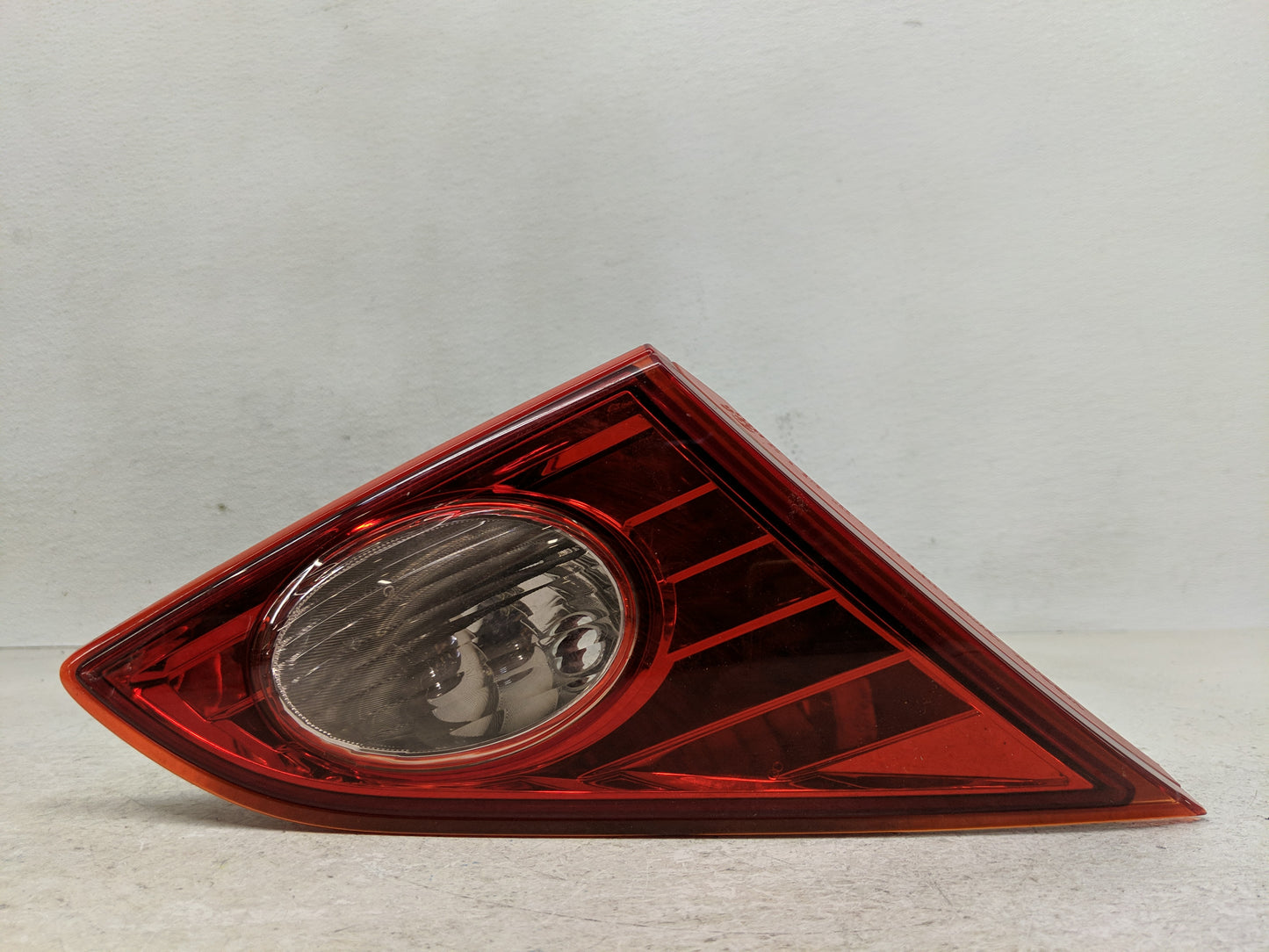 2009-2010 Nissan Murano Tail Light Assembly Driver Left OEM Fits Fits 2009 2010 OEM Used Auto Parts - Oemusedautoparts1.com