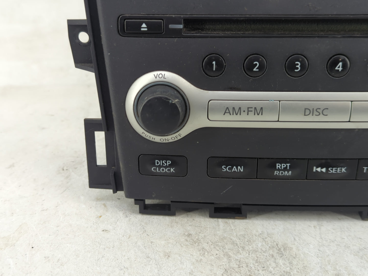 2009-2010 Nissan Murano Radio AM FM Cd Player Receiver Replacement P/N:28185 1AA0A Fits Fits 2009 2010 OEM Used Auto Parts -