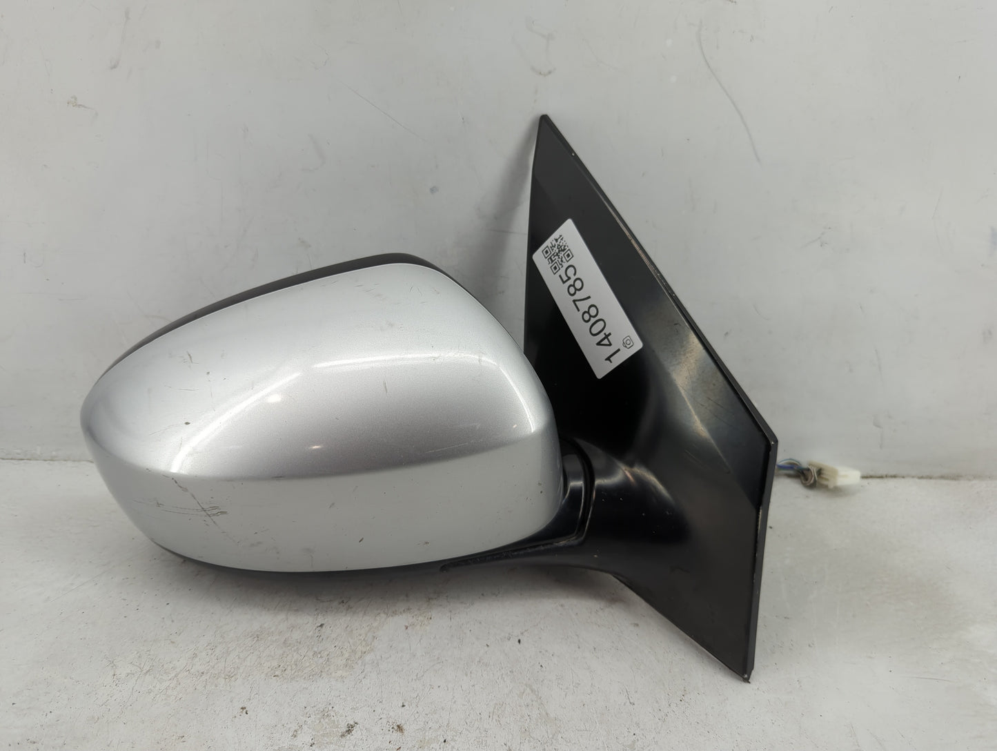 2009-2014 Nissan Murano Passenger Side View Mirror - Right Door Mirror OEM Used - Oemusedautoparts1.com