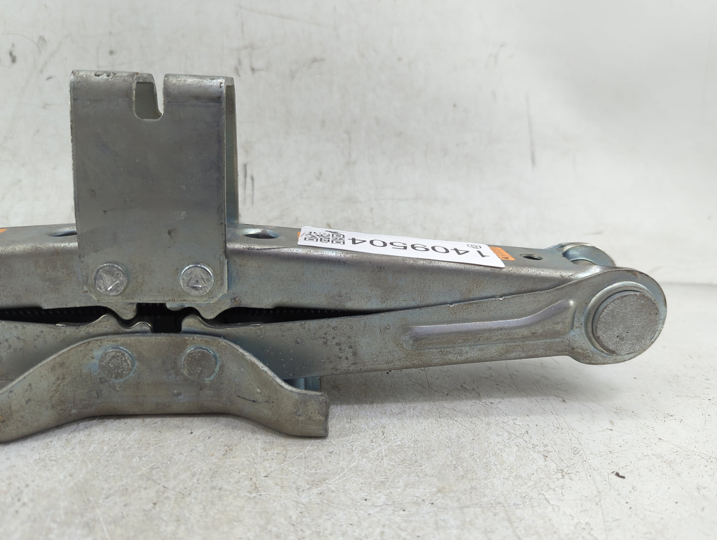 2010 Nissan Murano Spare Scissor Car Jack 1409504 - Oemusedautoparts1.com