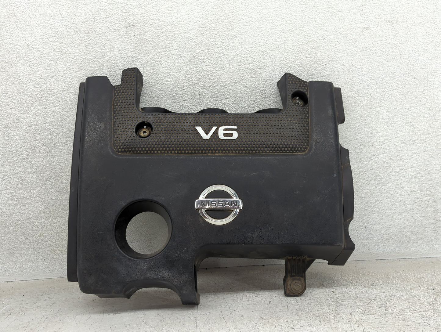 2010 Nissan Murano Engine Cover - Oemusedautoparts1.com