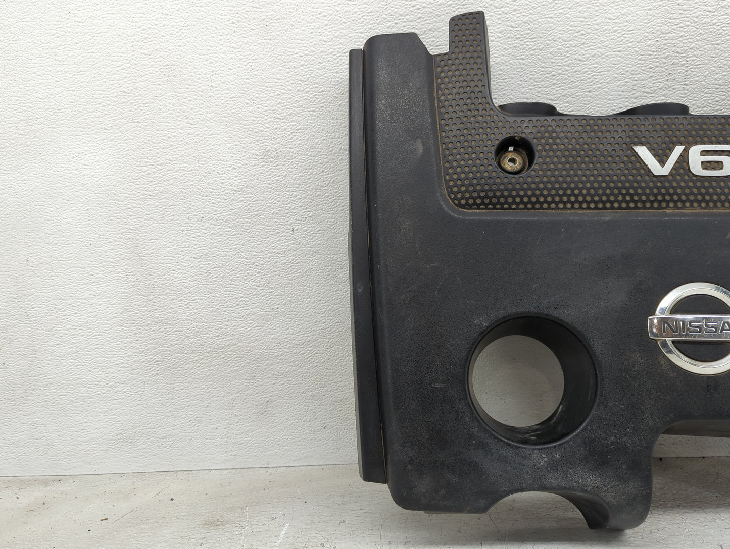 2010 Nissan Murano Engine Cover - Oemusedautoparts1.com