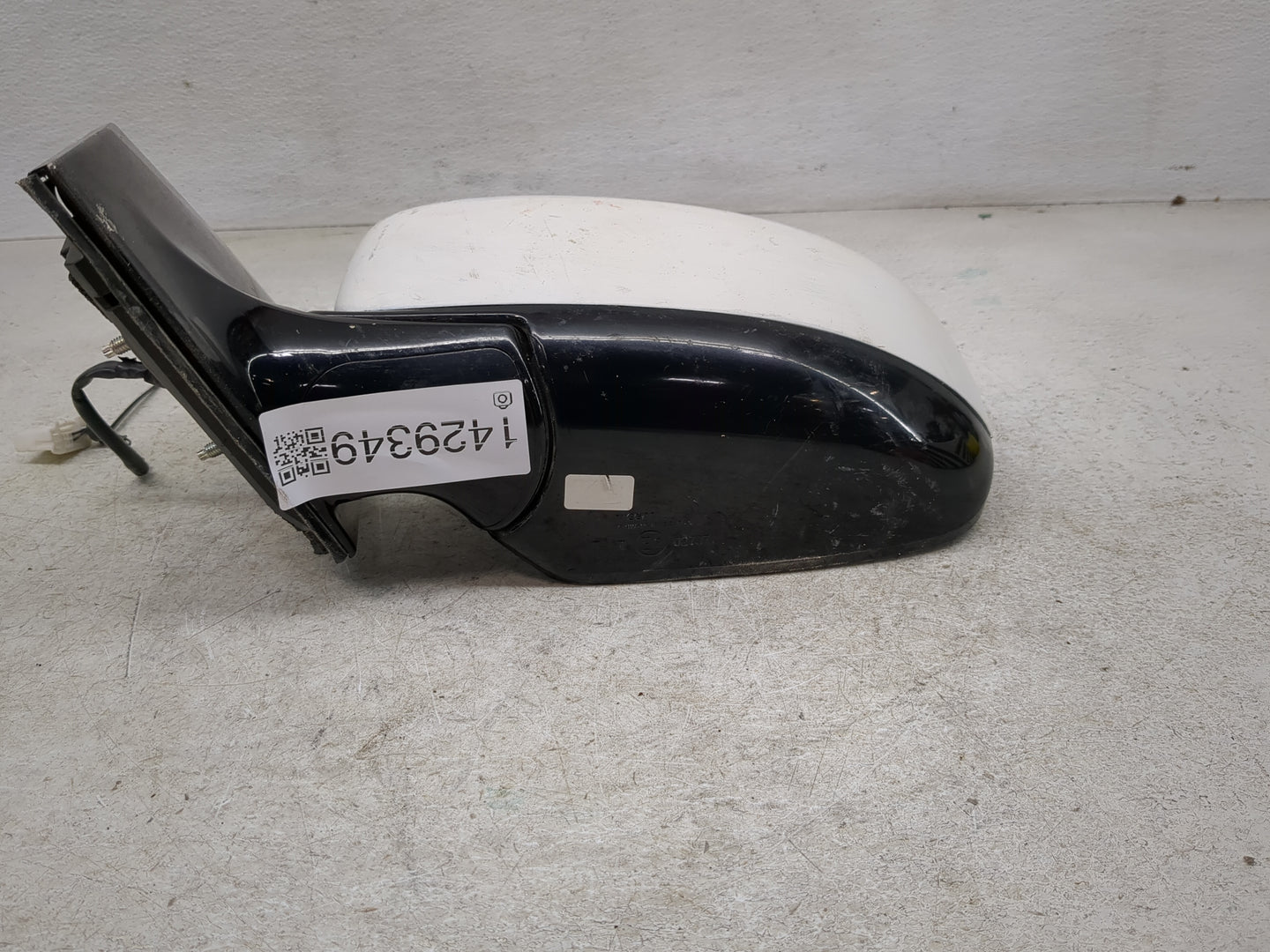 2009-2014 Nissan Murano Driver Side View Mirror - Left Door Mirror OEM Used - Oemusedautoparts1.com