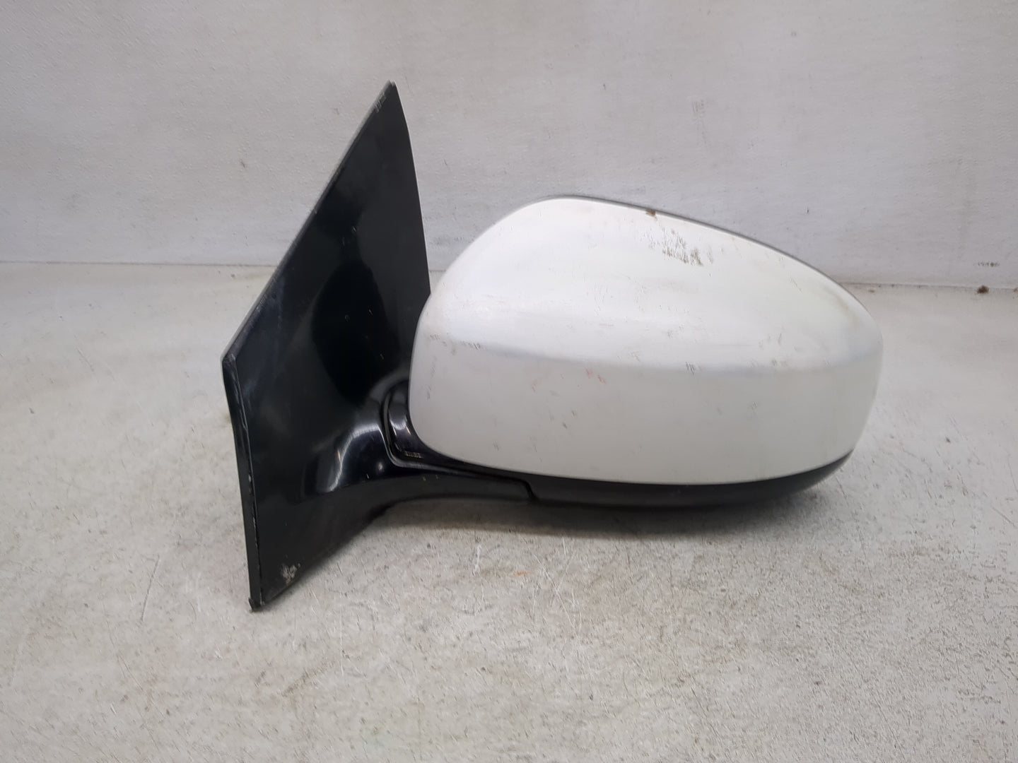 2009-2014 Nissan Murano Driver Side View Mirror - Left Door Mirror OEM Used - Oemusedautoparts1.com