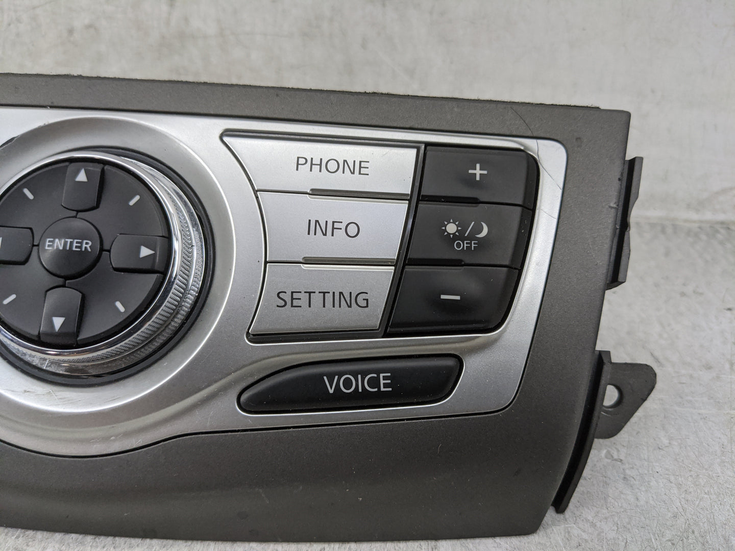 2009-2012 Nissan Murano Information Display Screen 1475907 - Oemusedautoparts1.com