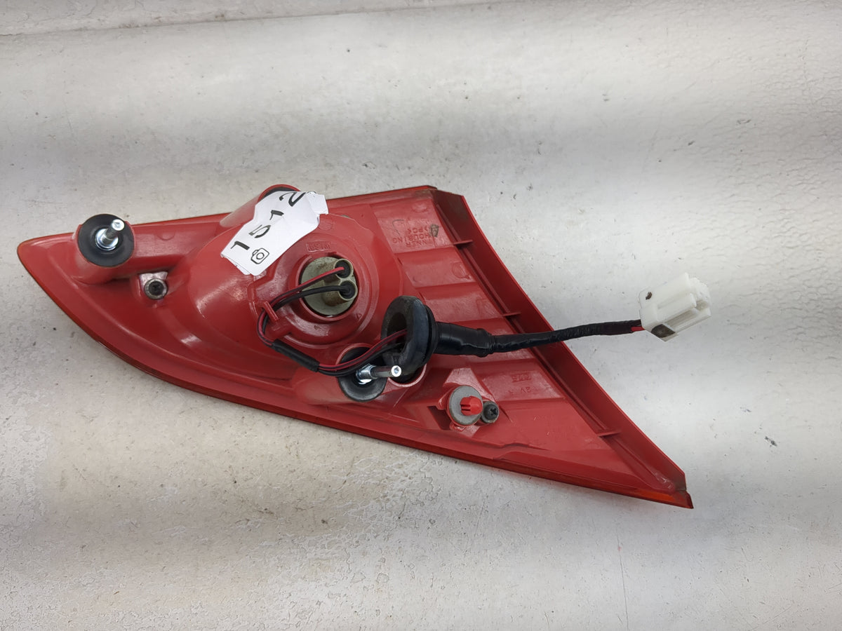 2009-2010 Nissan Murano Passenger Right Side Deck Lid Mounted Tail Light 1512066 - Oemusedautoparts1.com