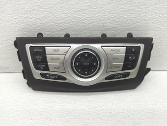 compare product 2010 Nissan Murano Am Fm Cd Player Radio Receiver