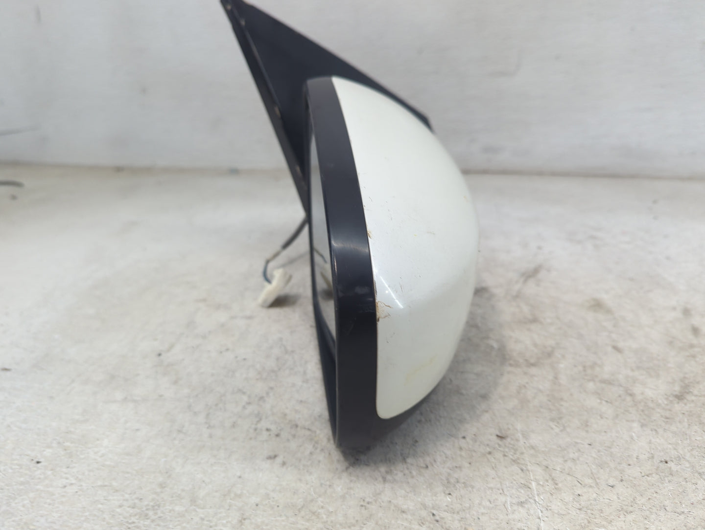 2009-2014 Nissan Murano Passenger Side View Mirror - Right Door Mirror OEM Used - Oemusedautoparts1.com